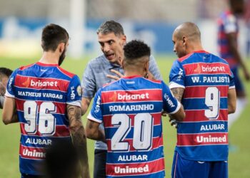 Fortaleza x Fluminense: onde assistir, horário, escalações e arbitragem