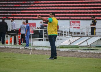 Leston Júnior avalia empate do Floresta contra o Santa Cruz: “ponto para ser comemorado”