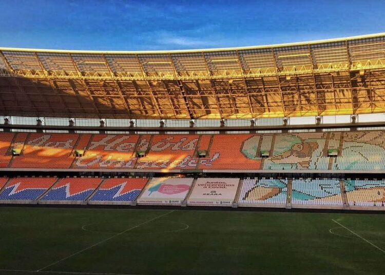 Torcida do Fortaleza prepara mosaico em homenagem aos profissionais da saúde: “aos heróis, obrigado”