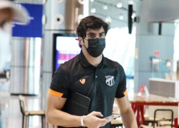 Ceará embarca para Campinas, onde fará treino de apronto antes de enfrentar a Chapecoense