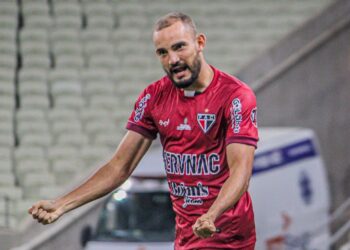 Ferroviário vence Santa Cruz e assume liderança do Grupo A da Série C
