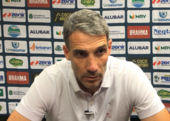 Vojvoda avalia derrota para o Flamengo: “não conseguimos jogar os primeiros 45 minutos”