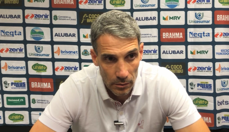 Vojvoda avalia derrota para o Flamengo: “não conseguimos jogar os primeiros 45 minutos”