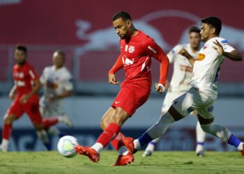 Fortaleza x Bragantino: onde assistir, horário, escalações e arbitragem