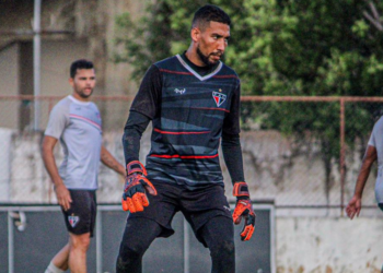 Ex-Manaus, goleiro Rafael prevê adversário cauteloso contra o Peixe no jogo de domingo