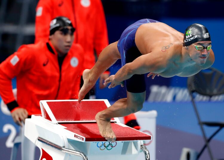 Natação: Luiz Altamir e equipe brasileira garantem classificação para a final do 4x200m