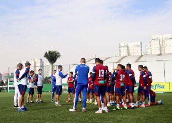 De olho no São Paulo, Fortaleza realiza treino de apronto no CT do Palmeiras
