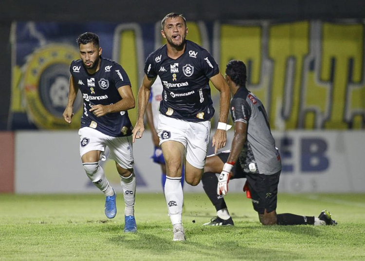 Próximo de sair do Remo, atacante Edson Cariús negocia retorno ao Ferroviário