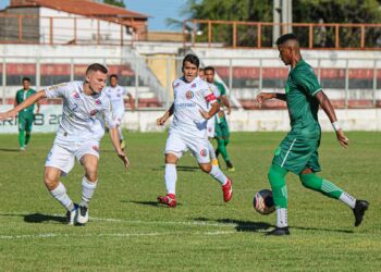 Horizonte vence e lidera segundona cearense; Maranguape e Tiradentes vencem Iguatu e Floresta