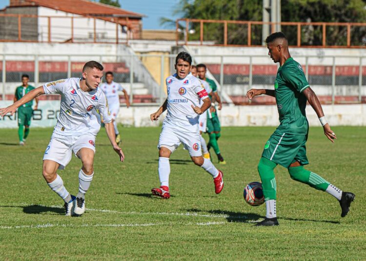 Horizonte vence e lidera segundona cearense; Maranguape e Tiradentes vencem Iguatu e Floresta