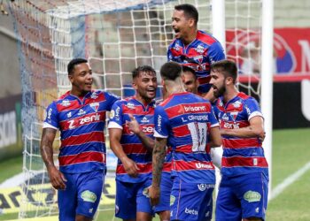Revista do Esporte: Fortaleza volta ao G4 do Brasileirão; Ceará sofre empate no fim
