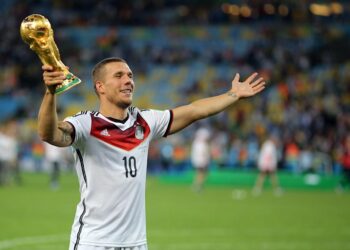 Fortaleza fez proposta por Lukas Podolski, diz jornalista italiano