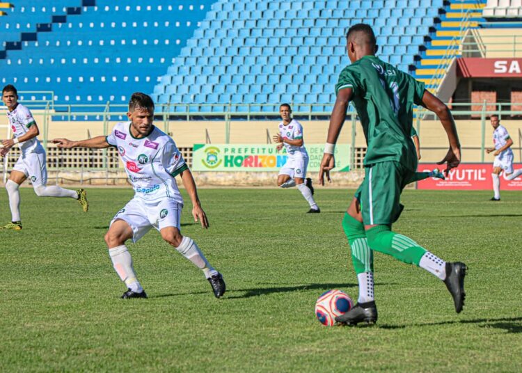 Maranguape vira no fim e vence Floresta, Marcelo Nicácio marca gol pelo Cariri; Iguatu assume liderança