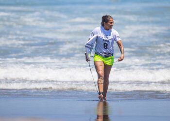 Silvana Lima é eliminada nas quartas de final do surfe feminino e se despede das Olimpíadas