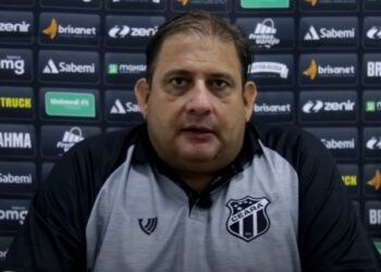 Guto Ferreira valoriza sequência invicta e destaca ponto fora de casa: “lá no final vai fazer toda a diferença”