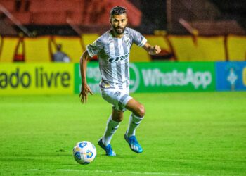 Em jogo de poucas emoções, Sport e Ceará empatam sem gols na Ilha do Retiro