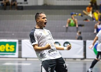 Ceará vence Belos Futsal-PI e assume liderança da chave na Taça Brasil de Clubes