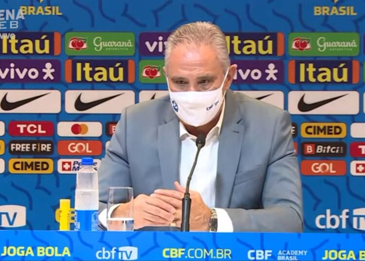 Indagado sobre jogadores de Ceará e Fortaleza na Seleção,  Tite revela que Vina já esteve em pré-lista de convocados