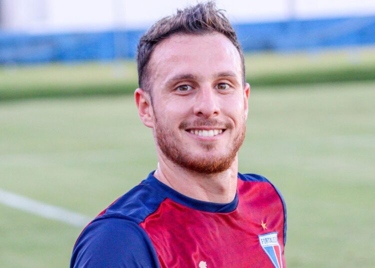 Ángelo Henríquez é regularizado no BID e pode estrear pelo Fortaleza contra o CRB