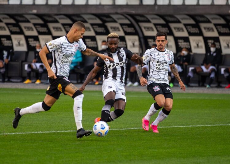 Renato Augusto e Adson marcam, Corinthians vence e encerra sequência invicta do Ceará