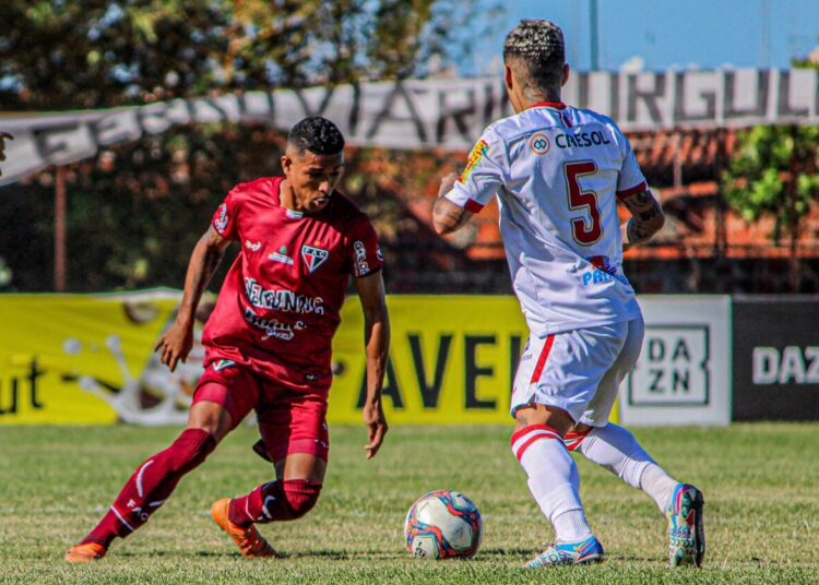 Ferroviário fica no 0 a 0 com o Tombense e empata a quinta seguida na Série C