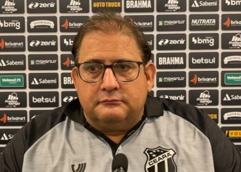 Guto Ferreira explica saída de Vina e valoriza atuação do Ceará contra o Flamengo