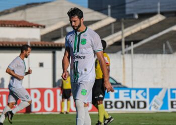 Floresta desmente boato sobre suposta escalação irregular de atacante: “não procede”