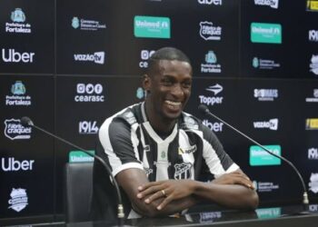 Após longo período inativo, William Oliveira celebra retorno e projeta vitória diante do América-MG