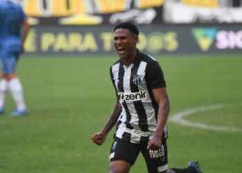 De criticado a esperança de gols: a volta por cima de Rick, artilheiro do Ceará no Brasileirão