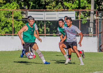 Ferroviário inicia preparação para enfrentar o Altos; equipe viaja para Teresina nesta terça-feira (3)