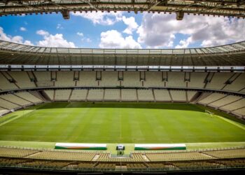 Ceará x Chapecoense: onde assistir, horário, escalações e arbitragem