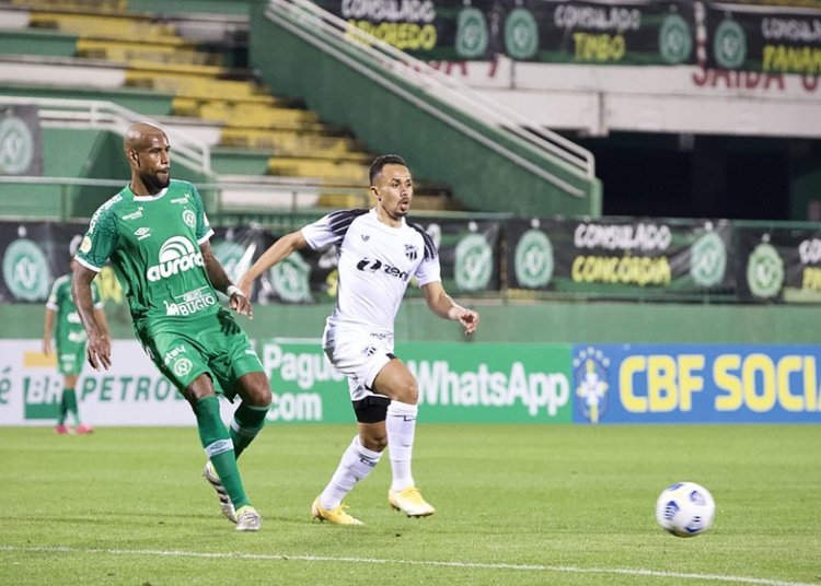 Ceará x Chapecoense: onde assistir, horário, escalações e arbitragem