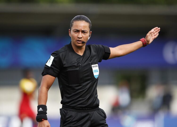 Edina Alves Batista apita Inter x Fortaleza; Anderson Daronco comanda Ceará x Santos