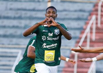 Ceará oficializa a contratação do atacante Gabriel Santos, da Caldense-MG