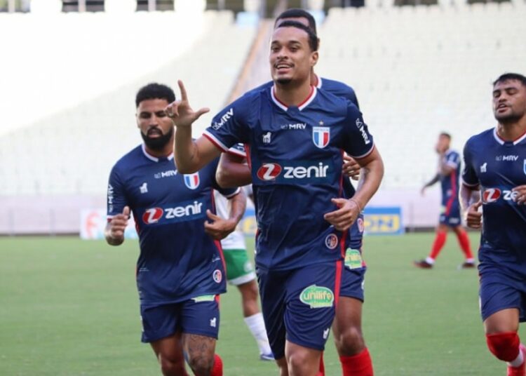 Fortaleza empresta Luiz Henrique e Carlinhos ao Botafogo
