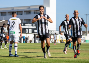 Ceará vence Figueirense por 3 a 1 e segue liderando grupo C do Brasileiro de Aspirantes