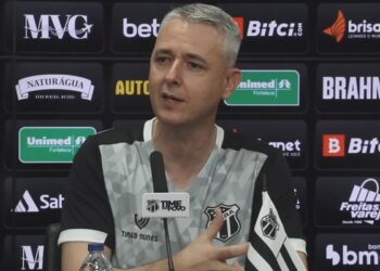 Tiago vê evolução do Ceará no jogo contra o Santos e destaca pontos positivos do time