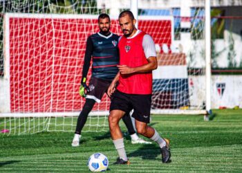 Zagueiro Vitão ressalta importância da partida contra o Paysandu: “uma final pra gente”