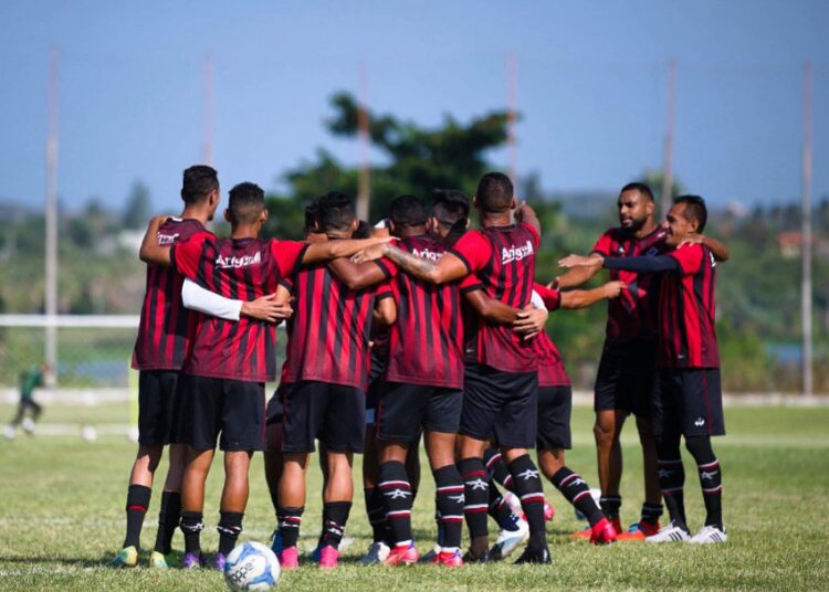 Atlético Cearense encara Ferroviária  em busca do acesso à Série C do Brasileiro