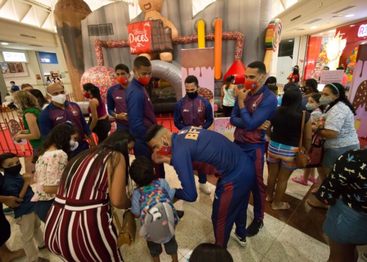 Barbalha realiza ação junto a crianças com Transtorno do Espectro Autista (TEA), em Shopping Center da Cidade