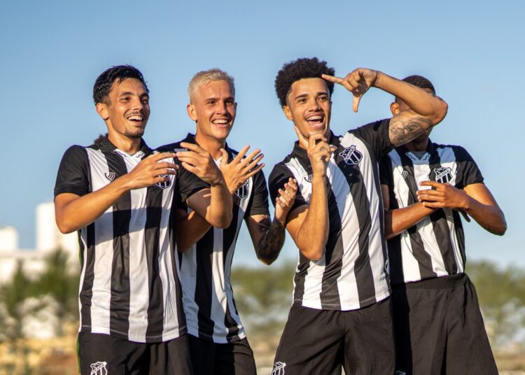 Ceará vence Grêmio e larga na frente na decisão do Brasileiro de Aspirantes