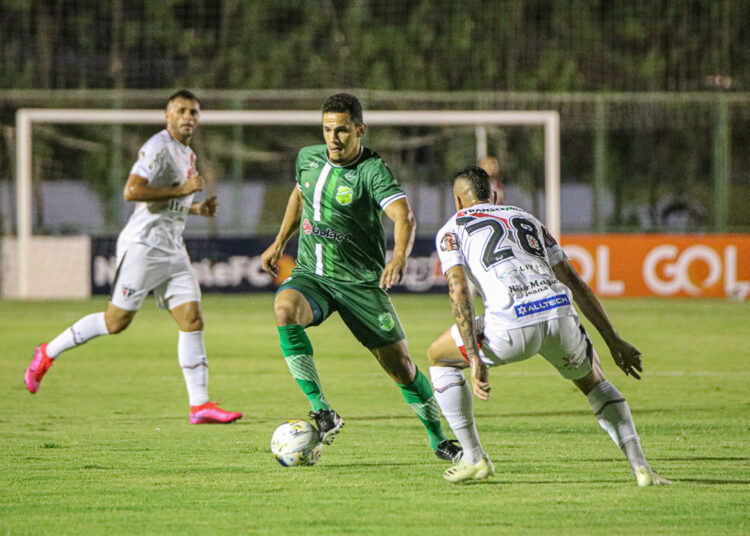 Floresta e Ferroviário ficam no 0 a 0 em jogo morno pela Pré-Copa do Nordeste