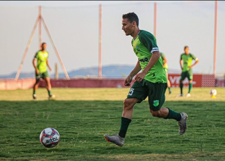 Floresta encara o Treze-PB pelas eliminatórias da Copa do Nordeste