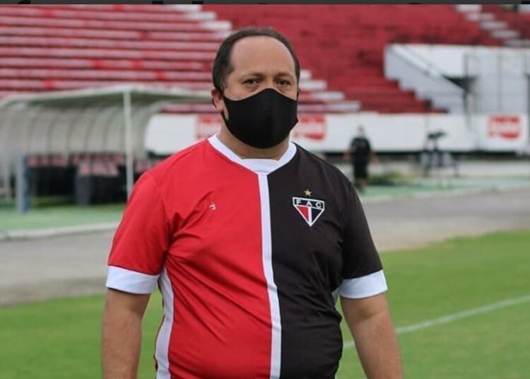 “Há uma privatização informal da Arena Castelão”, diz presidente Coral após veto de jogo no estádio