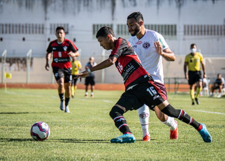 Atlético/CE e Ferroviária/SP empatam no jogo de ida das quartas de final da Série D