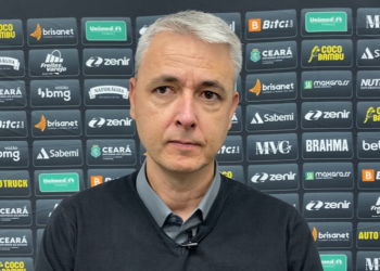 Tiago Nunes analisa empate do Ceará e fala sobre insatisfação da torcida com o desempenho da equipe