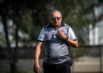 Da tristeza com o Floresta à possibilidade de redenção com o Atlético/CE; Raimundinho promete “o melhor” em duelo decisivo na Série D