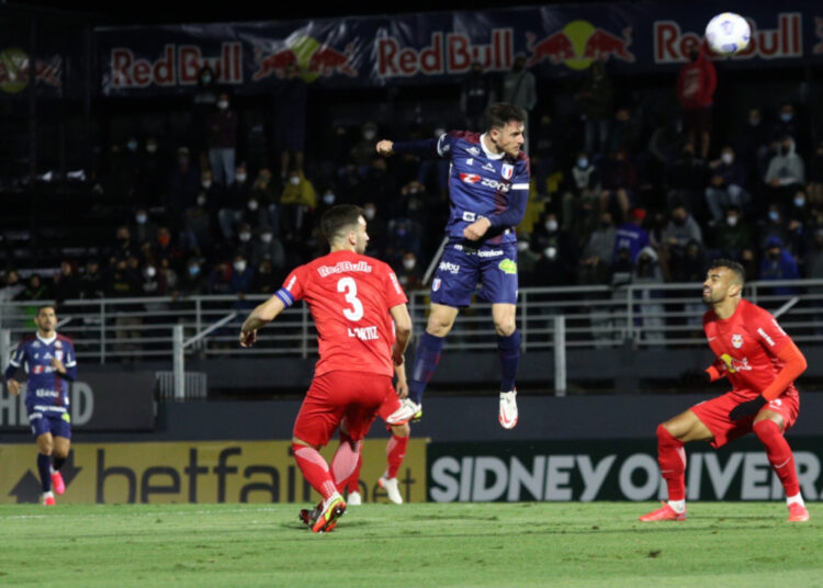 Fortaleza é derrotado pelo Bragantino e chega a quatro jogos sem vencer no Brasileiro