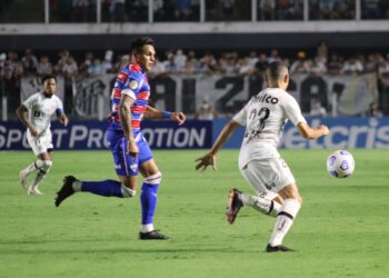 Fortaleza sofre dois gols no segundo tempo e acaba derrotado pelo Santos na Vila Belmiro