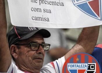 Conhece ele? Aniversariante, fã de Boeck leva cartaz pedindo camisa e goleiro quer presenteá-lo